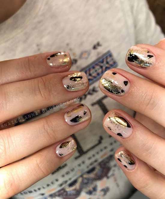 Conception d'ongles en feuille: photo, nouveautés de manucure à la mode