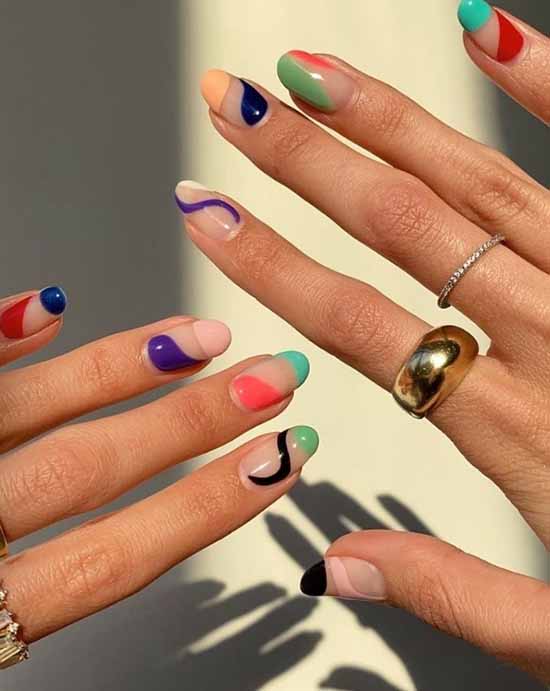 Manucure française avec un motif: nouveautés françaises 2026