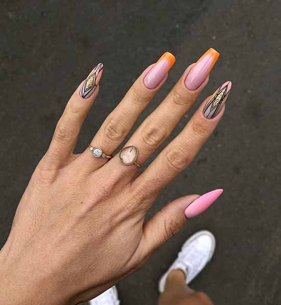 Manucure française avec un motif: nouveautés françaises 2026