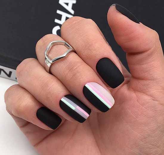 Beaux ongles mats: design, nouvelle manucure sur la photo