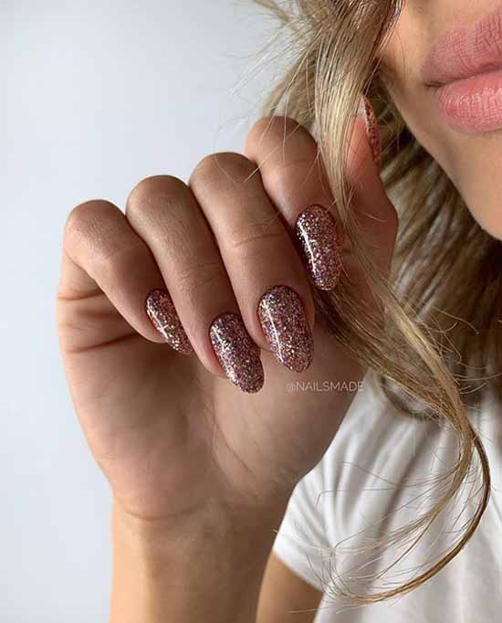 Conception des ongles du Nouvel An 2026: photos, idées de manucure pour l'Année du Buffle