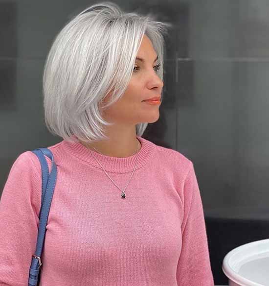 Coupes de cheveux à la mode pour les cheveux mi-longs 2026: photos, tendances