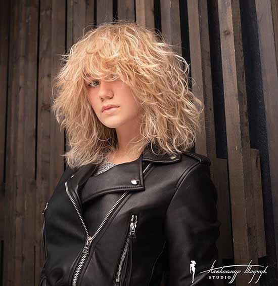 Coupes de cheveux à la mode pour les cheveux mi-longs 2026: photos, tendances