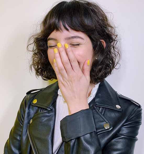 Coupes de cheveux à la mode pour les cheveux mi-longs 2026: photos, tendances