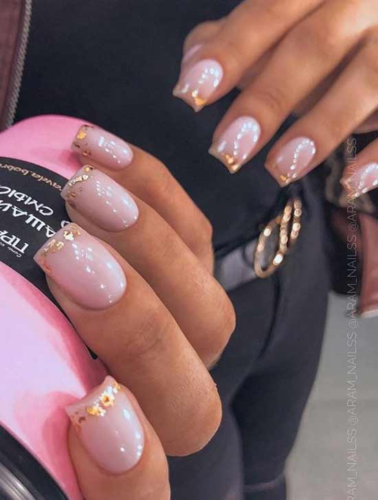 Conception d'ongles français du nouvel an