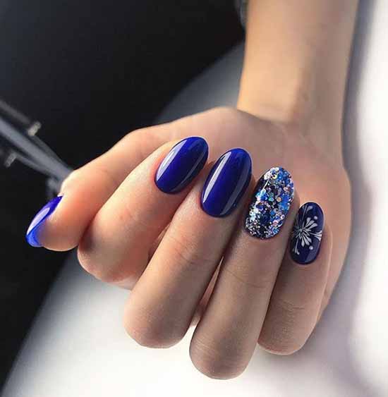 Ongles ovales élégants