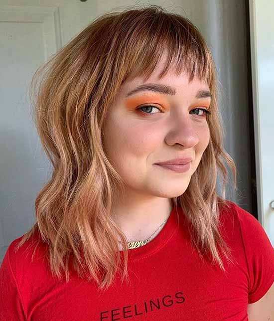 Les meilleures coupes de cheveux avec une frange 2026: photos, formes à la mode