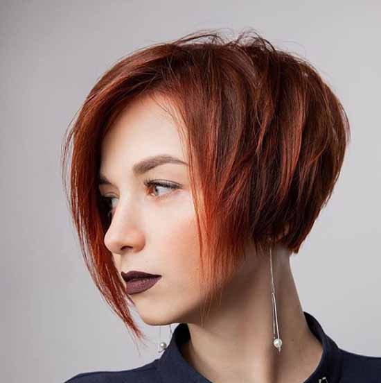 Longue frange 2026 : quelles coupes de cheveux pour porter une longue frange, photo