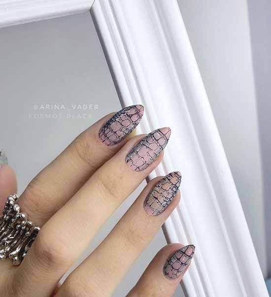 Tendances manucure hiver 2026 : couleurs, designs, nouveautés