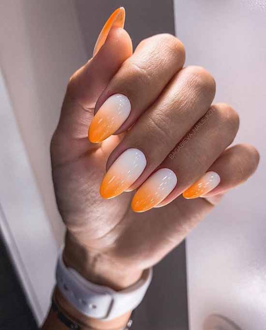 Manucure d'été gomme laque