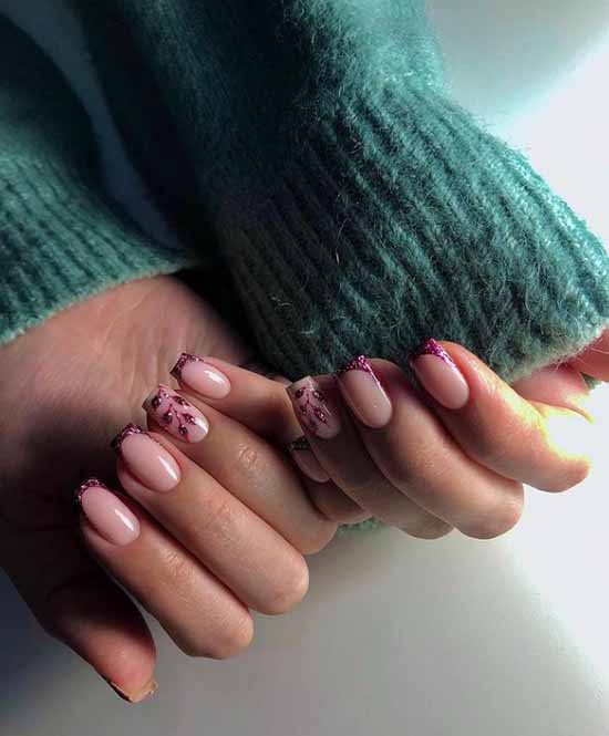Paillettes rouges sur les ongles