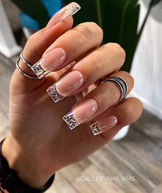 Ongles longs transparents à paillettes