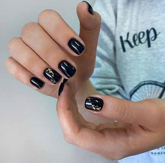 Manucure avec un design sur un ongle: nouveaux articles sur la photo