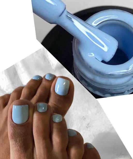 Pédicure bleu uni