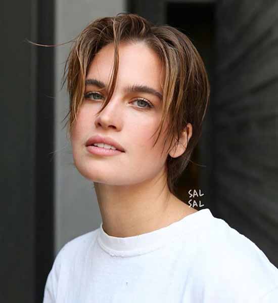 Coupe de cheveux Moscovite: photo pour cheveux courts et moyens