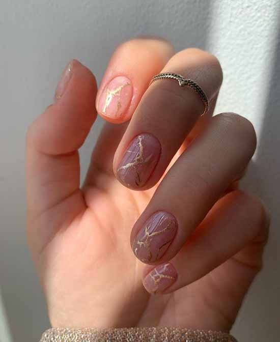 Manucure nude d'hiver 2026: photos des meilleurs designs d'ongles