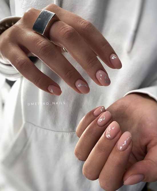 Manucure nude d'hiver 2026: photos des meilleurs designs d'ongles