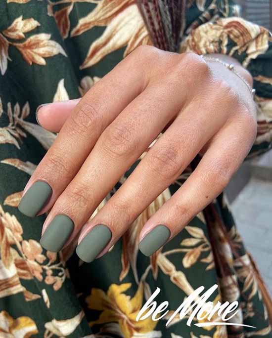 Dessins d'ongles kaki mat