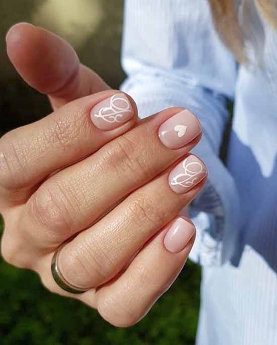 Manucure avec un coeur pour la Saint-Valentin: photo 2026, design