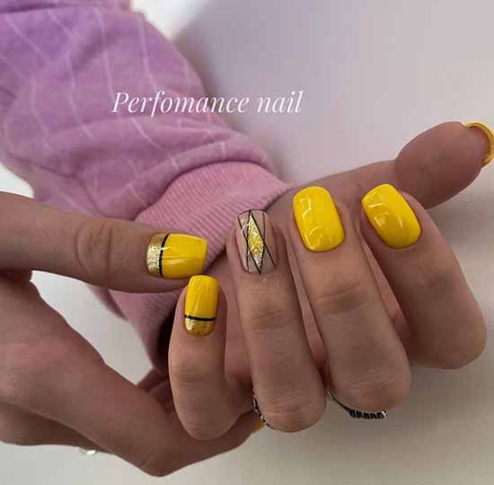Ongles jaunes avec des paillettes argentées