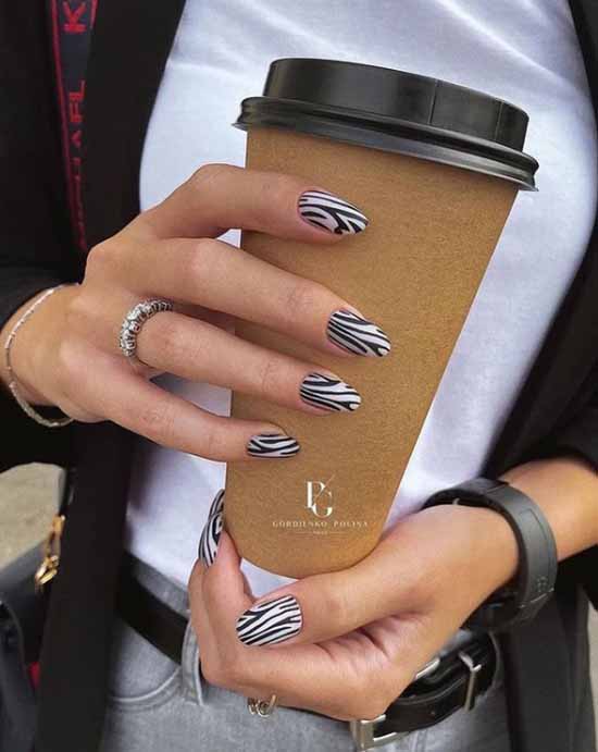 Manucure noir et blanc 2026: photo, top design des ongles