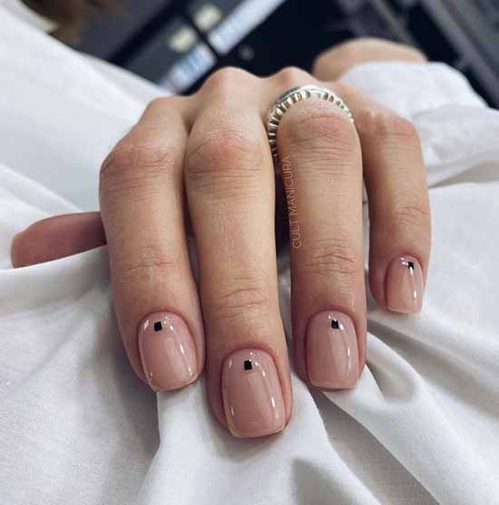 Espace négatif manucure ou espace négatif 2026 : photo