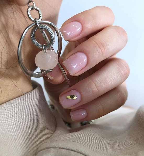 Espace négatif manucure ou espace négatif 2026 : photo