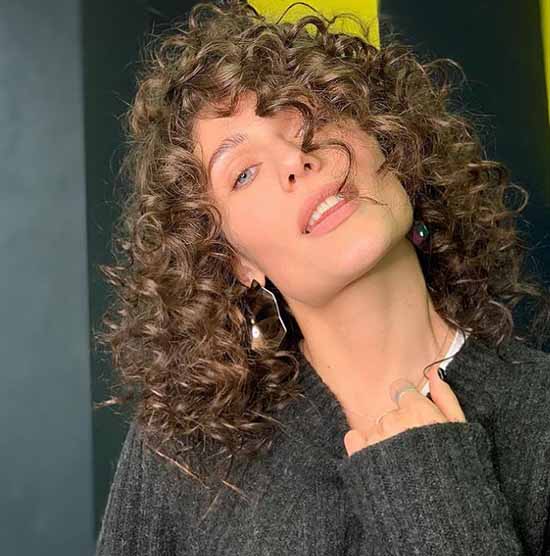 Coupes de cheveux tendance printemps-été 2026: tendances, style, photos