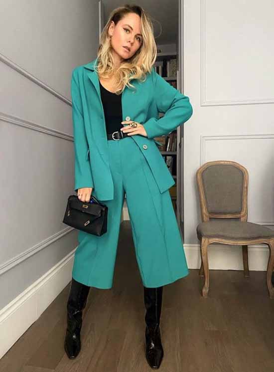 Pantalon large 2026 : quoi porter, photos, idées de looks