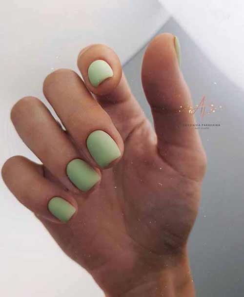 Manucure couleur unie menthe