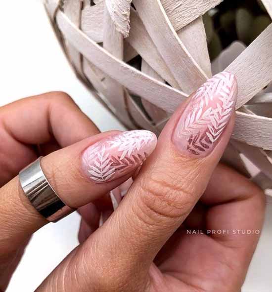 Tendances manucure printemps 2026 : photos, tendances, couleurs à la mode