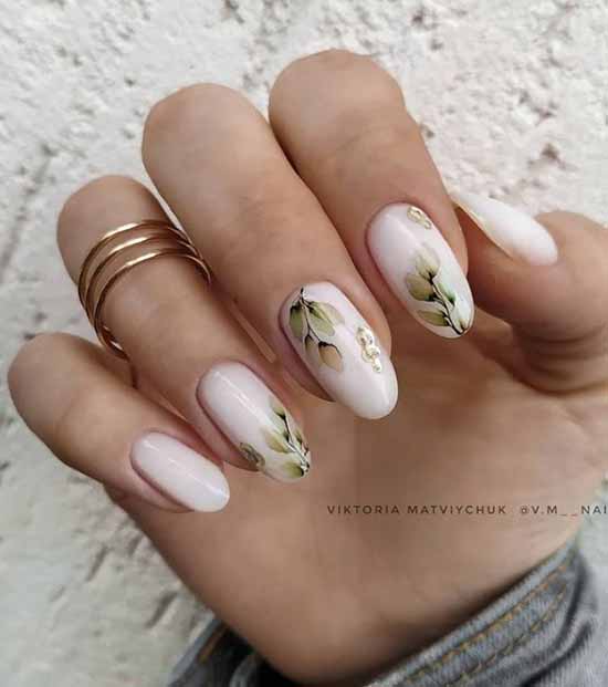 Tendances manucure printemps 2026 : photos, tendances, couleurs à la mode