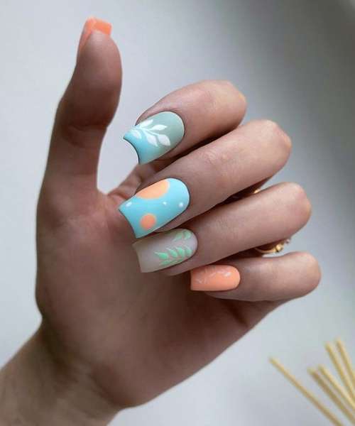 Blue Manicure 2026: Tendances des dessins d'ongles dans les tons bleus