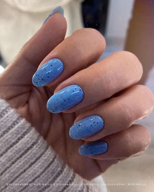 Blue Manicure 2026: Tendances des dessins d'ongles dans les tons bleus