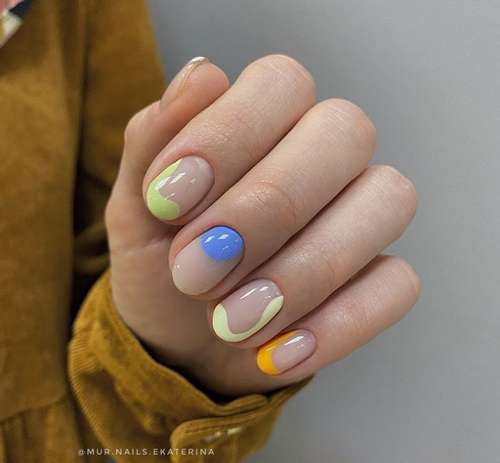 Blue Manicure 2026: Tendances des dessins d'ongles dans les tons bleus