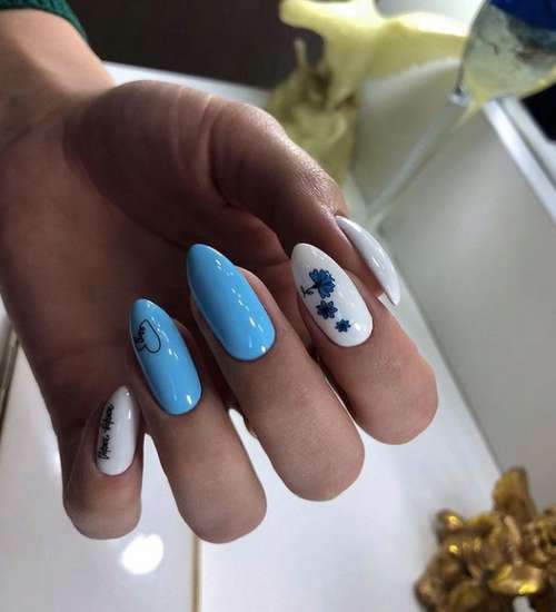 Blue Manicure 2026: Tendances des dessins d'ongles dans les tons bleus