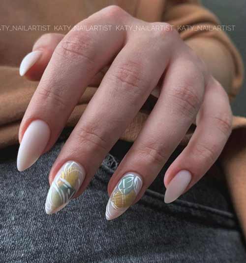 Manucure nue avec papier d'aluminium