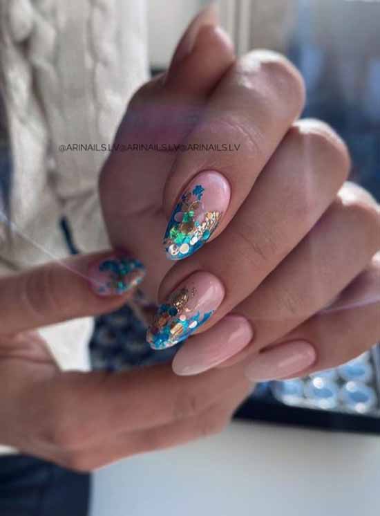 Manucure nue avec papier d'aluminium 2026: photos, actualités