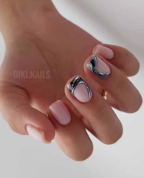 Manucure nue avec papier d'aluminium 2026: photos, actualités