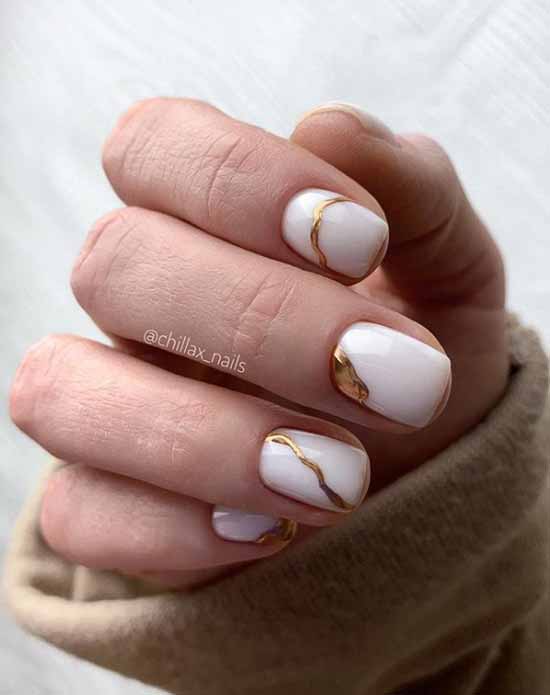 Manucure nue avec papier d'aluminium 2026: photos, actualités