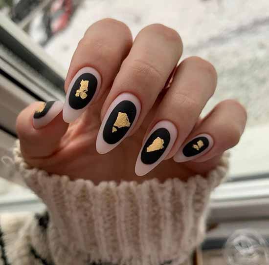 Manucure nue avec papier d'aluminium 2026: photos, actualités