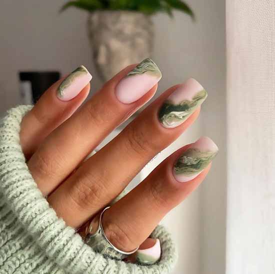 Manucure vert pastel