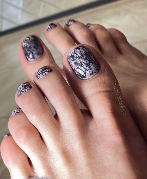 Design pédicure 2026 : nouveautés printemps-été, photos, tendances