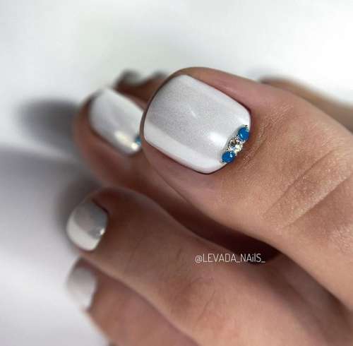 Design pédicure 2026 : nouveautés printemps-été, photos, tendances