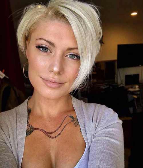 Coupe de cheveux cheveux raides moscovites