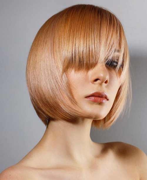 Coupes de cheveux pour femmes cheveux raides avec frange