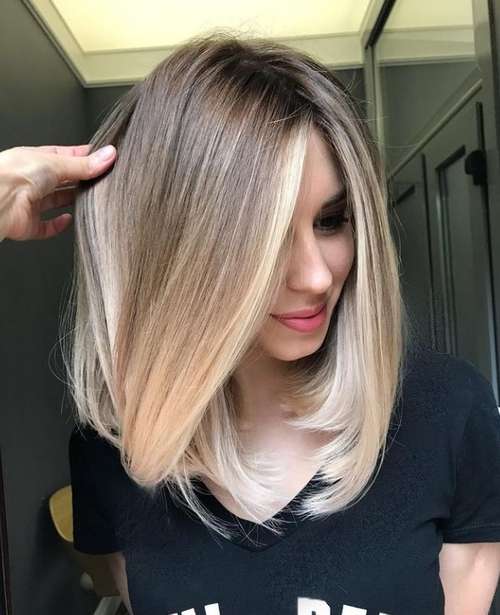 Les meilleures coupes de cheveux pour cheveux raides 2026 : photos, tendances