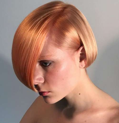 Les meilleures coupes de cheveux pour cheveux raides 2026 : photos, tendances