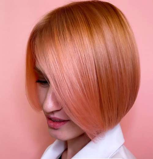 Les meilleures coupes de cheveux pour cheveux raides 2026 : photos, tendances