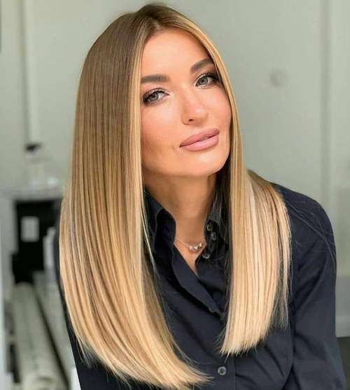 Coupe de cheveux longs cheveux raides